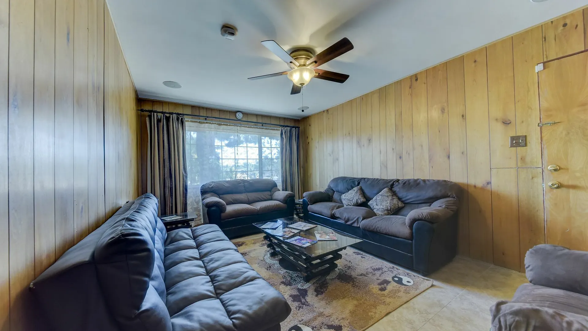 Sanctuary Pond And Pool Apartment Las Vegas