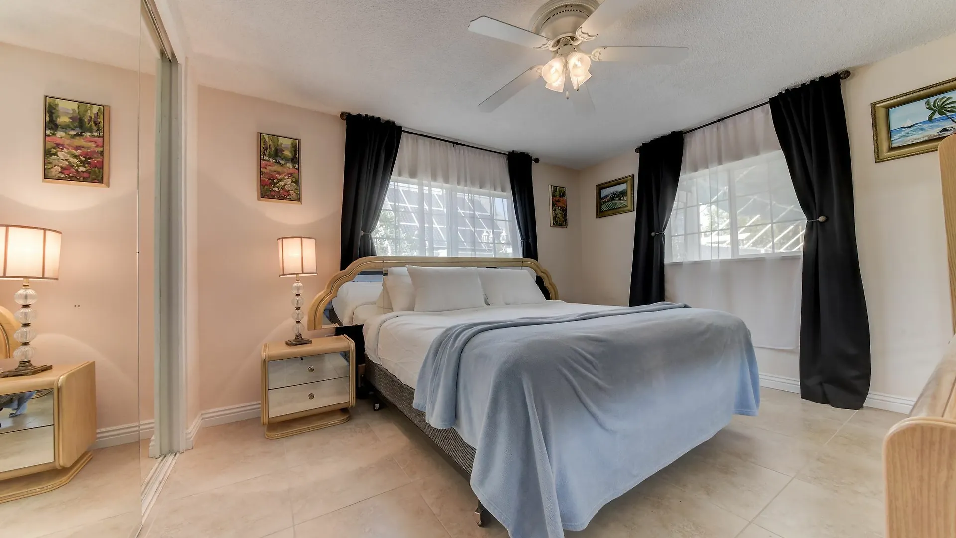 Sanctuary Pond And Pool Apartment Las Vegas